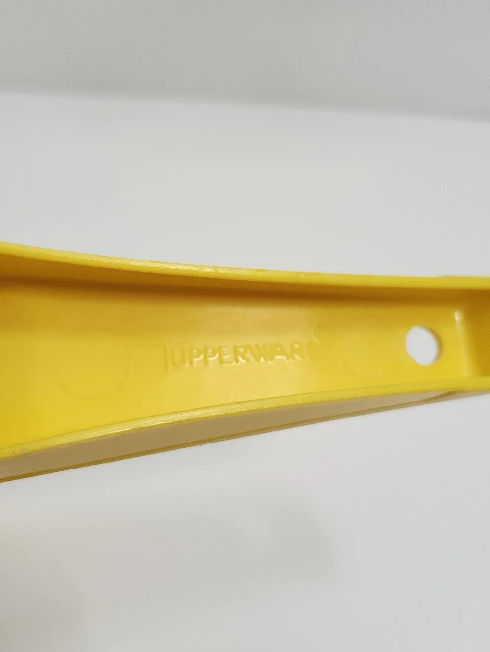 Vintage 80s Tupperware 1 Quart Goldenrod Colander/Strainer 1200-10 11X8